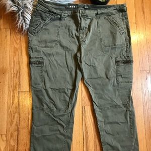 Plus Size Cargo Skinny Jeggings Utility Pant